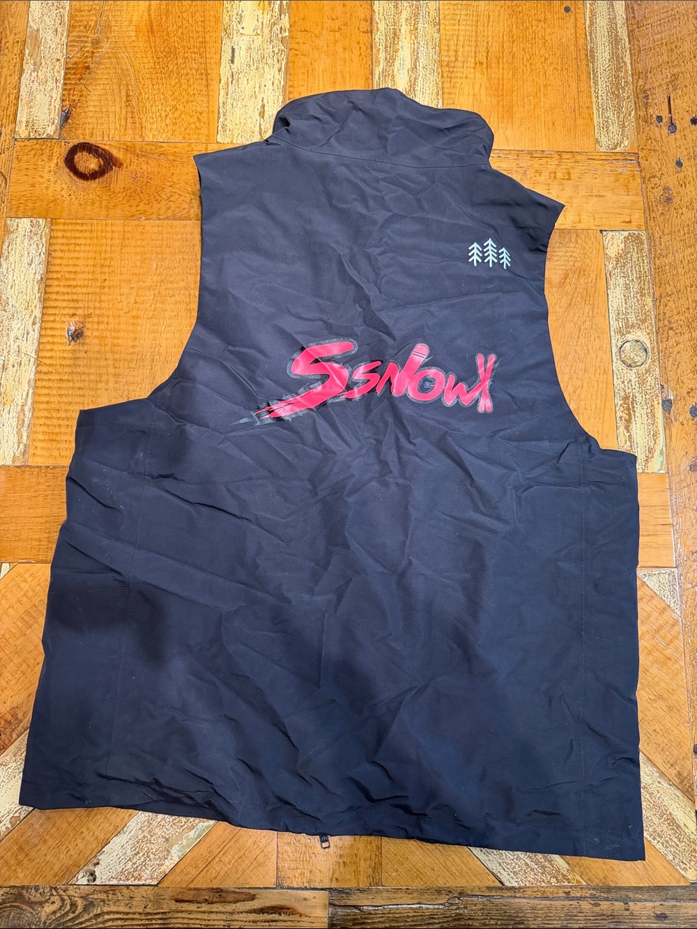 AWKA x Serendipity Snow Club Black Ski Vest - Size Medium